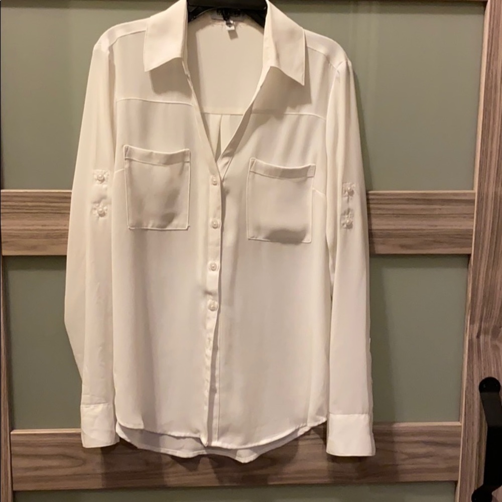 *Bundle* Two Express Blouses - Picture 3 of 4